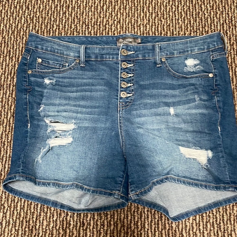Pre-Loved Torrid Shorts